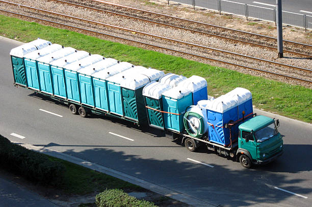Best Best portable toilet rental  in Hiawatha, KS