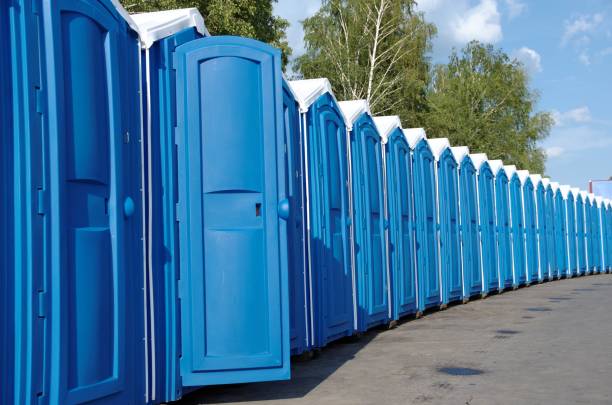 Best Portable toilet rental cost  in Hiawatha, KS